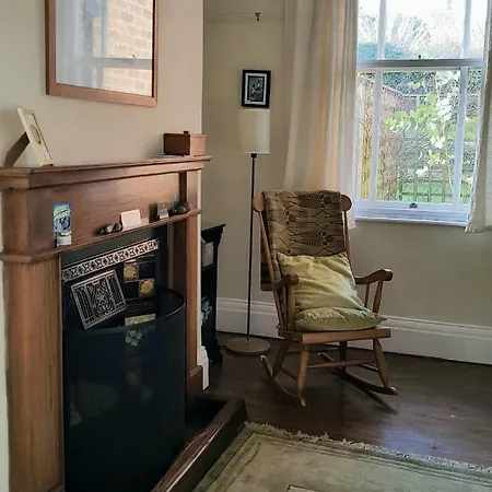 Dom wakacyjny Alpha - 2 Bedrooms, Walk To Beach